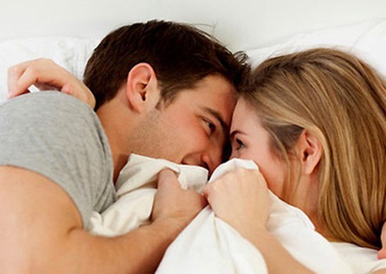 Chồng đảm đang vì biết vợ thích lãng mạn nghe-nhac