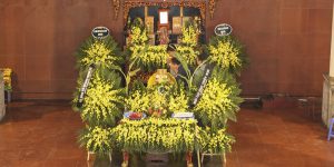 vòng hoa tang lễ tại 354