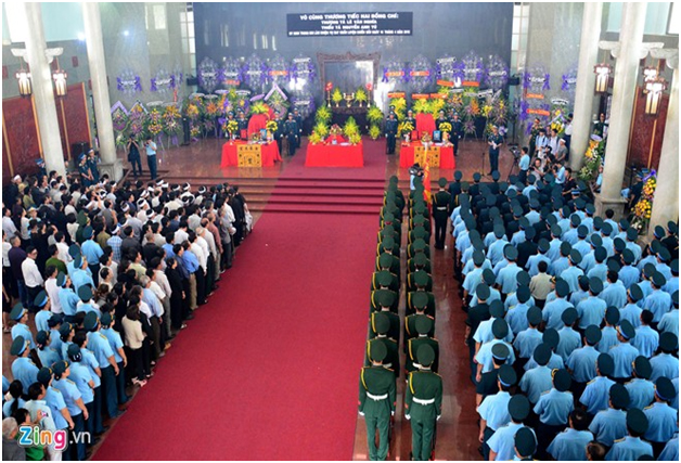 Đặt vòng hoa tang lễ tại Nhà tang lễ Bệnh viện Quân Y 175/Bộ Quốc Phòng Quận Gò Vấp HCM