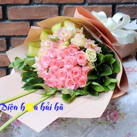 Hoa mừng thọ bà, Hoa mừng thọ mẹ- HOA HỒNG mung-tho-tang-hoa-gi-1
