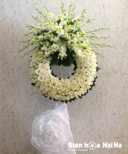 Vòng hoa tang lễ hoa hồng trắng lan trắng vong-hoa-tang-le-hoa-hong-trang-lan-trang