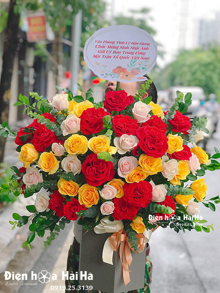 Bó hoa hồng kèm baby chúc mừng sinh nhật  Điện hoa Đà Lạt