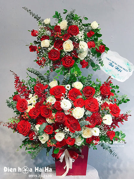 Giỏ hoa sinh nhật hồng đỏ – Rực Rỡ