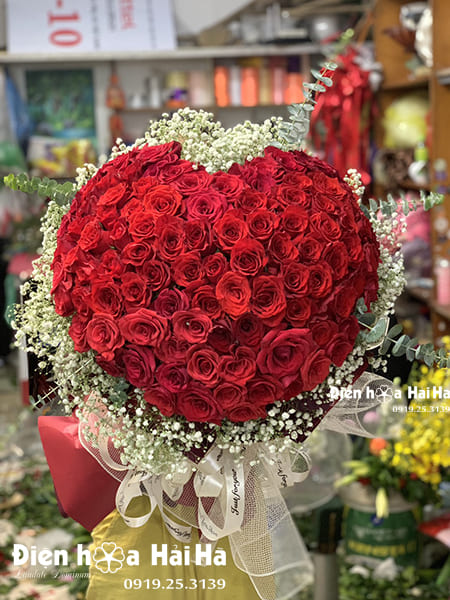 Hoa hồng tặng sinh nhật người yêu – Trăm Năm