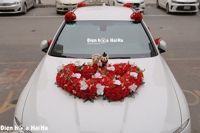 Bộ hoa giả trang trí xe cưới trái tim đôi hồng đỏ