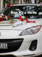 Bán hoa giả trang trí xe cô dâu hoa kèm chữ hình ovan