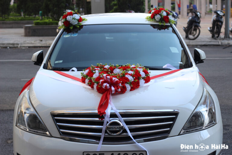 Bán hoa lụa kết xe cưới giá rẻ