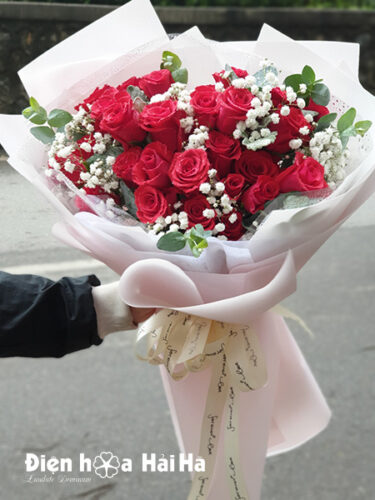 Bó hoa hồng đỏ rẻ ngày Valentine
