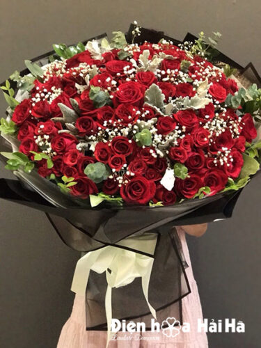 Bó hoa hồng đỏ tặng Vợ, người yêu