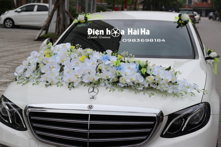 Bộ hoa giả gắn trên xe ô tô hoa lan hồ điệp bề thế
