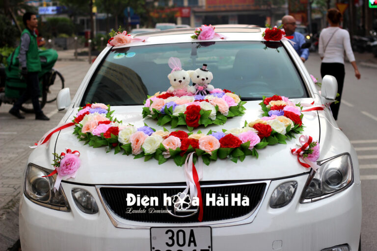 Bộ hoa lụa trang trí xe cưới - Hình vòng cung