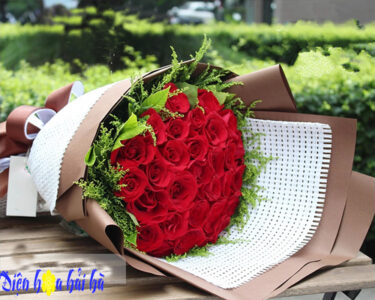 Lãng mạn Valentine - 36 bông hoa hồng đỏ
