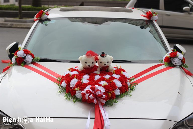 Ảnh tổng thể bộ hoa giả kết xe cưới Tình Yêu Trọn Vẹn