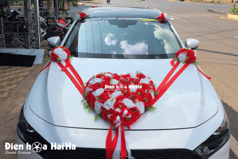 Bộ hoa giả trang trí xe cưới bông to màu đỏ giá rẻ