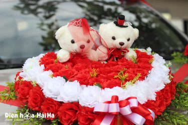 Cận cảnh chất liệu hoa bền đẹp , đi cao tốc thoải mái