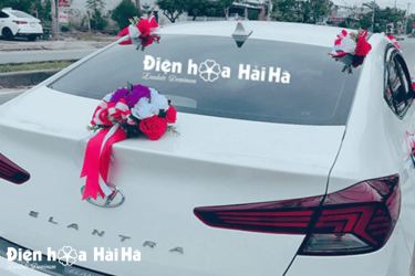 Hoa nhỏ cabo sau bộ hoa giả trang trí xe hoa trái tim3 màu - Ngày Yêu