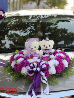 Mẫu hoa giả trang trí xe cưới giá rẻ tím trắng gấu
