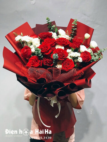 Hoa tặng ngày PHỤ NỮ hồng đỏ đẹp