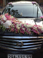 Xe hoa ngày cưới hoa lan trắng hồng