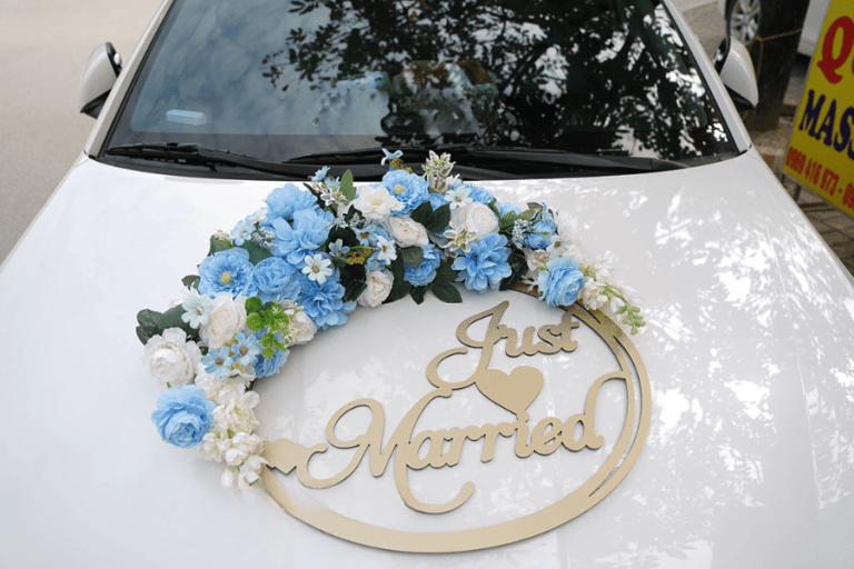 Mua hoa giả kết xe cưới Ánh Dương