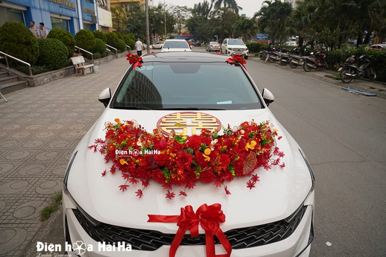 Hoa giả trang trí xe cưới phong cách Trung Hoa