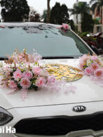 hoa trang trí xe cưới bằng lụa tông hồng Baby