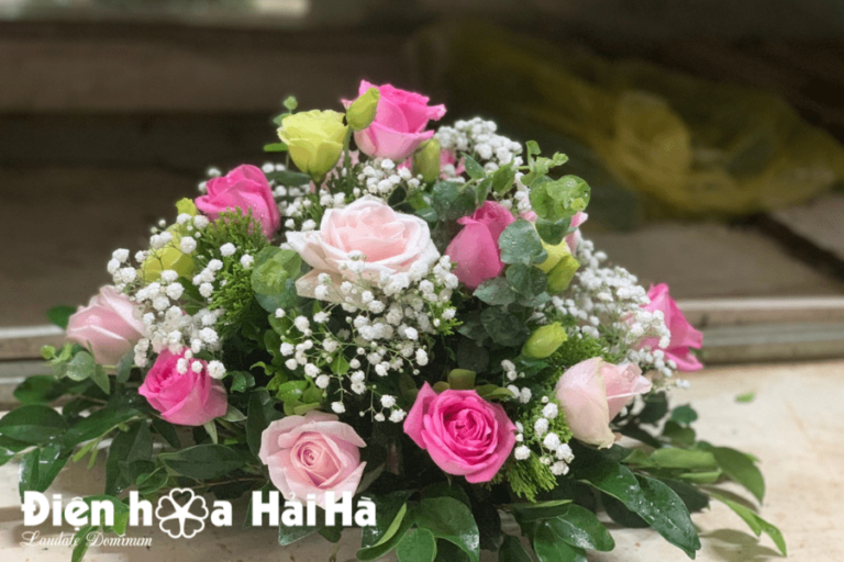 Bát hoa nhỏ để bàn – Gần Gũi