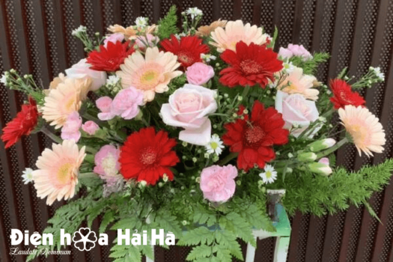 Bát hoa để bàn – Sự Tương Tác