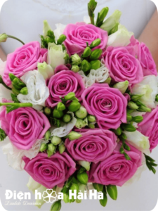 (SET30) Hoa trang trí xe cưới mầu hồng thẫm- Trăm Năm