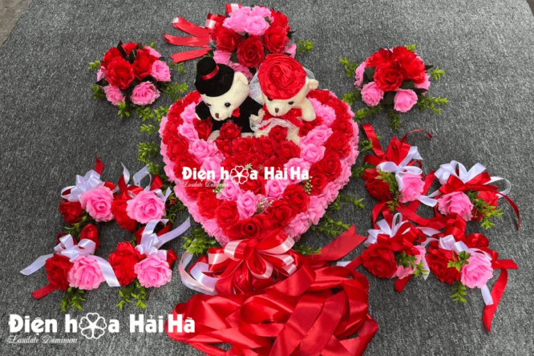 Bộ hoa xe cưới bằng lụa - Yêu thương