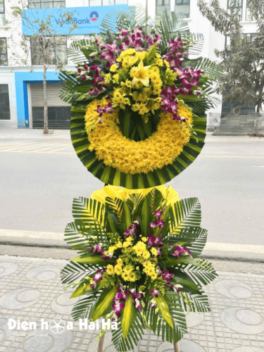 Vòng hoa cúc vàng lan tím - Giấc Ngàn Thu sang trọng