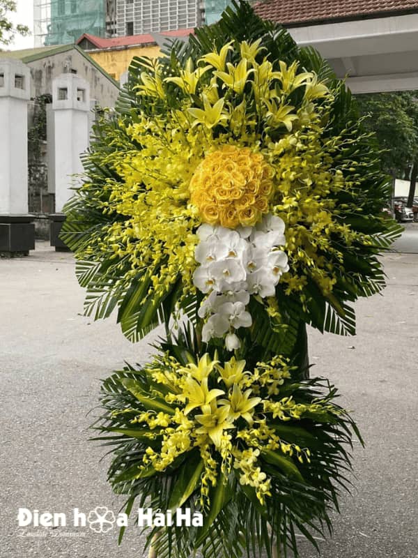Kệ hoa tang lễ lan vàng – Trở về(4)